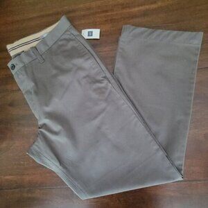 New GAP Brand New With Tags Khaki Pants Gray Men's 36 x 30 Classic Straight